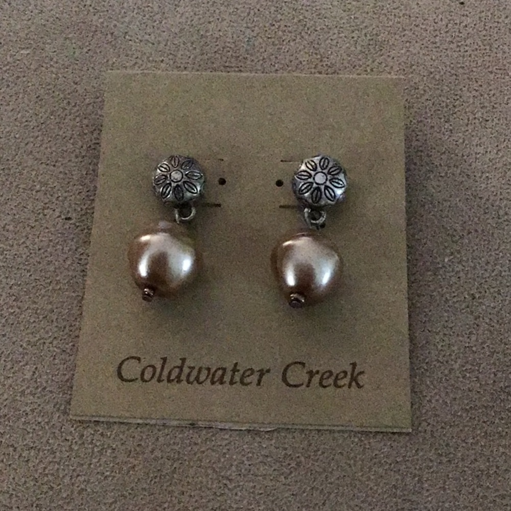 Sale 3 for $20 Coldwater Creek pearl earrings - Picture 1 of 3